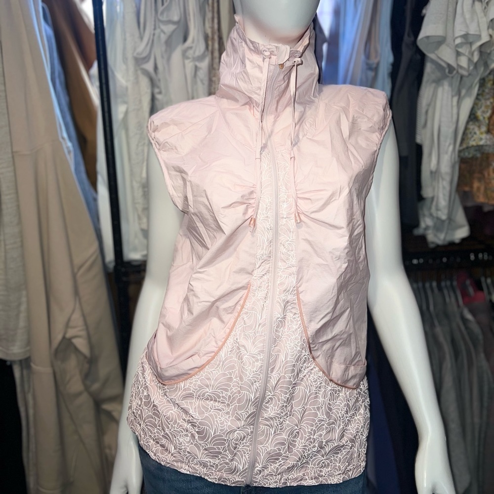 lululemon athletica Pale Pink Sleeveless Zip Vest with Embroidery